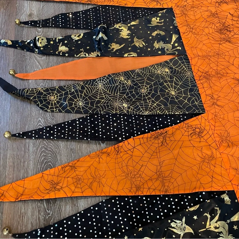 Grandin Road Bewitching Halloween Mantel Pennant Scarf Bells Tassels Retired